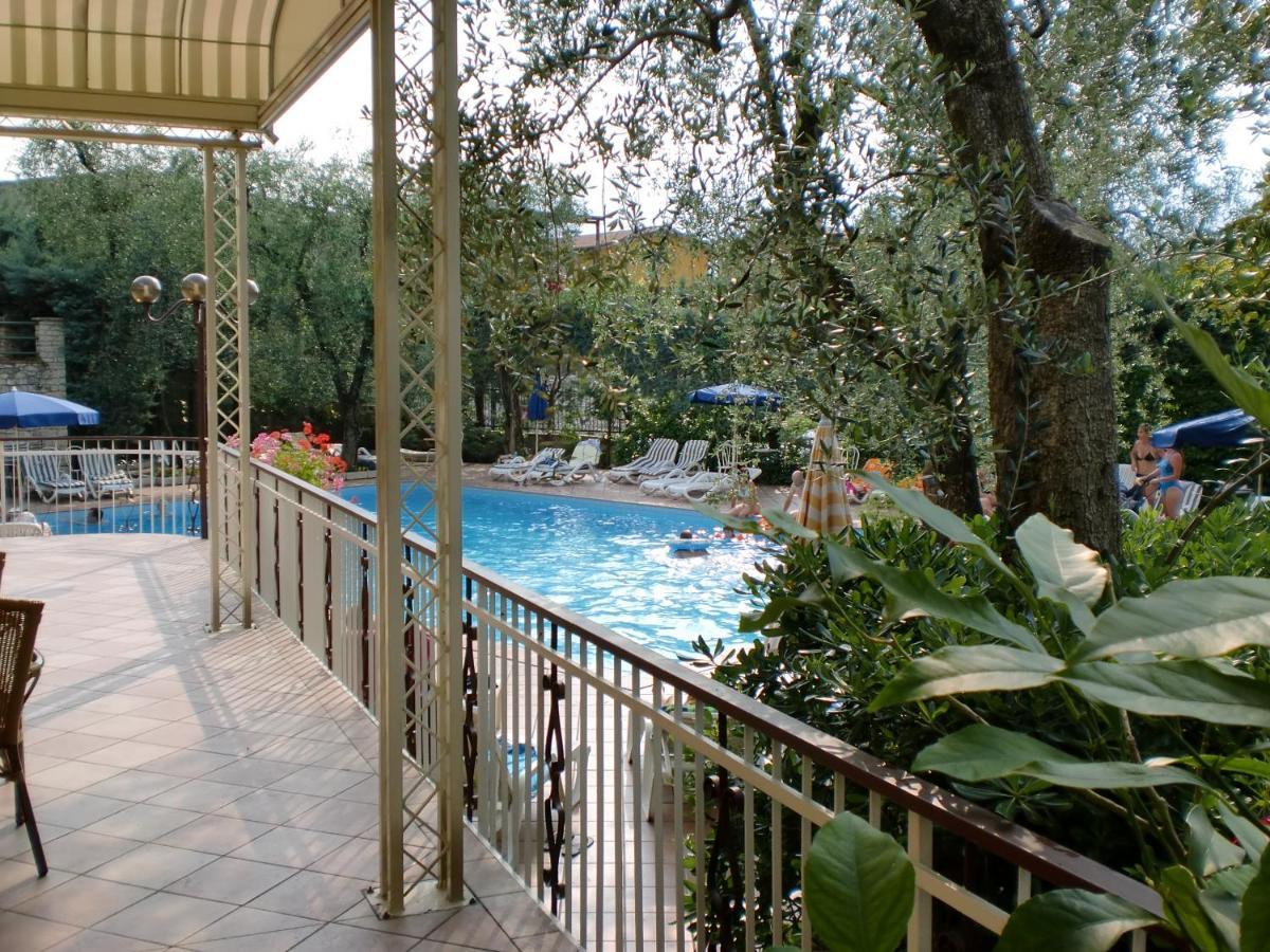 Hotel Alpi Malcesine Buitenkant foto