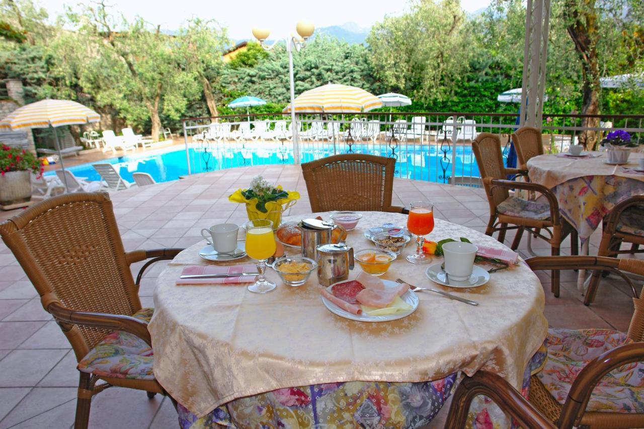 Hotel Alpi Malcesine Buitenkant foto