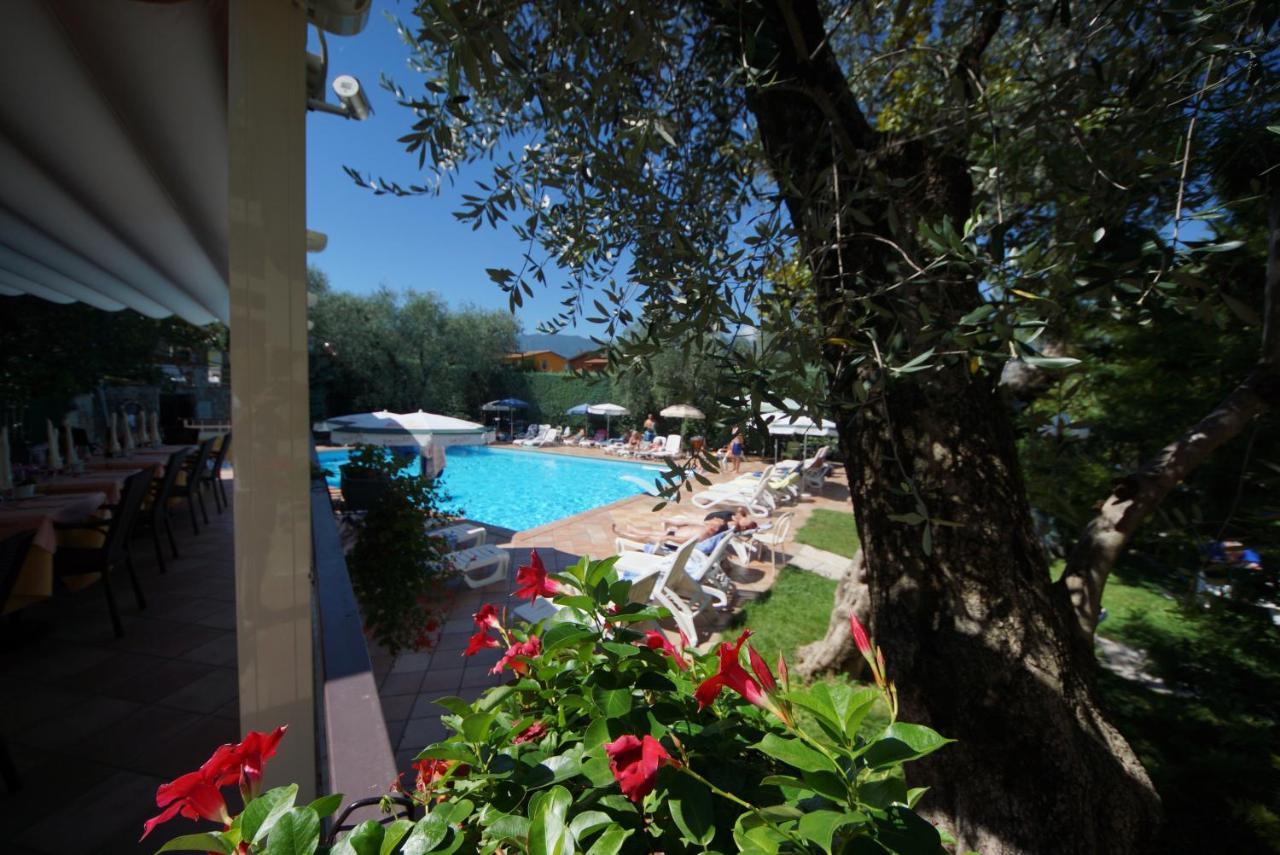 Hotel Alpi Malcesine Buitenkant foto