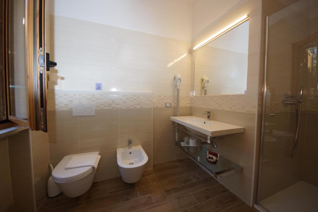 Hotel Alpi Malcesine Buitenkant foto
