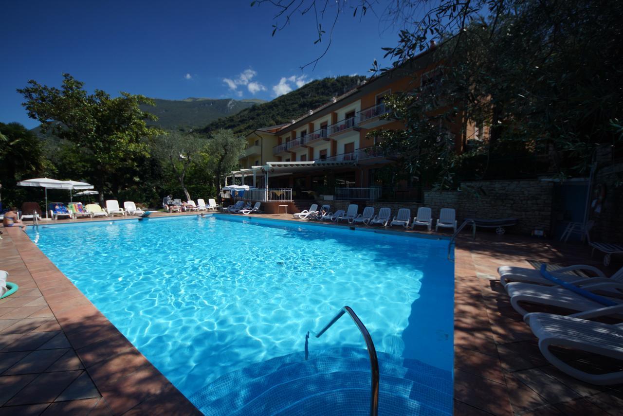 Hotel Alpi Malcesine Buitenkant foto